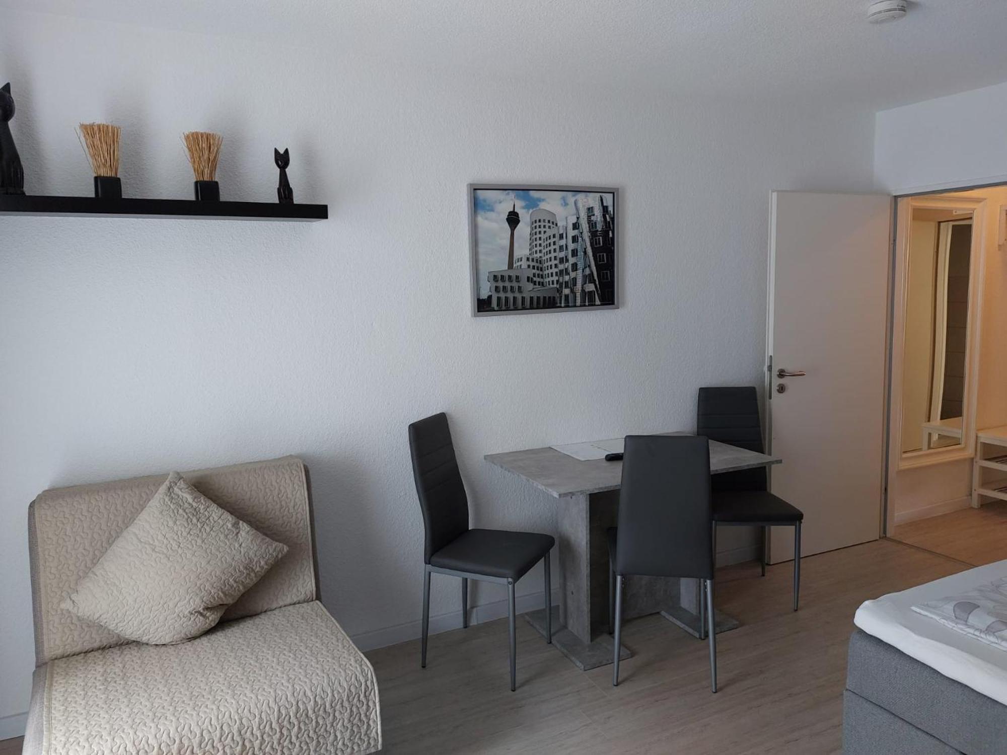 Apartments Jahnstrasse Dusseldorf Room photo